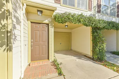 718 Redwing Place Drive, Houston, TX 77009 - Photo 4