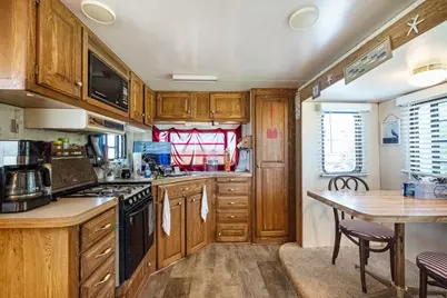 1476 Mabry Street, Gilchrist, TX 77617 - Photo 20