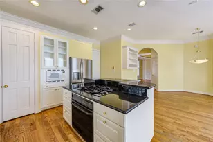 2124 Nantucket Dr, Houston, TX 77057 - Photo 16