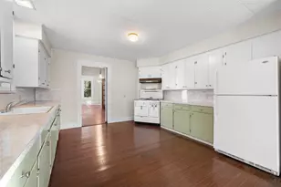 208 Summit St, Schulenburg, TX 78956 - Photo 14