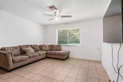 5830 Woodview Drive, Houston, TX 77396 - Photo 2