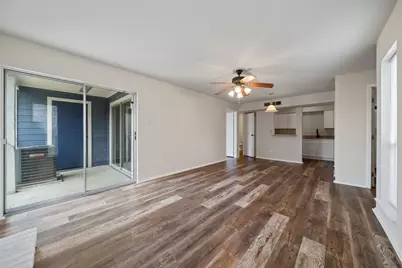 18519 Egret Bay Boulevard #1706, Webster, TX 77058 - Photo 4