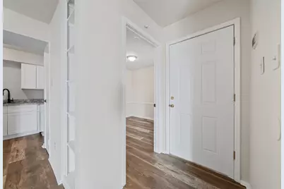 18519 Egret Bay Boulevard #1706, Webster, TX 77058 - Photo 16