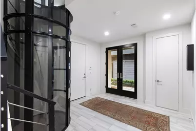 205 Portland Street, Houston, TX 77006 - Photo 6