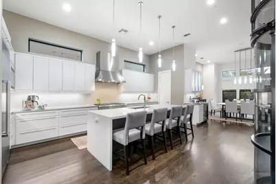 205 Portland Street, Houston, TX 77006 - Photo 10