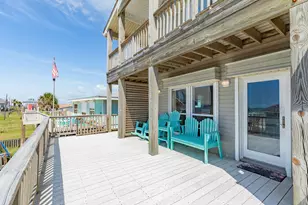13037 John Reynolds Rd, Galveston, TX 77554 - Photo 18
