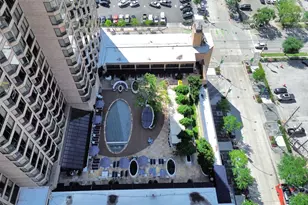 1300 Lamar St, Houston, TX 77010 - Photo 34