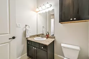 1049 W 22nd St, Houston, TX 77008 - Photo 18