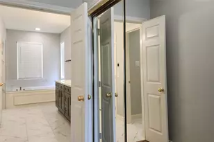 5818 Wilkins Ln, Sugar Land, TX 77479 - Photo 18