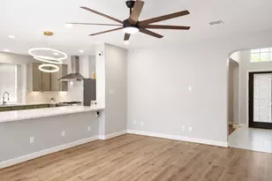 5818 Wilkins Ln, Sugar Land, TX 77479 - Photo 6