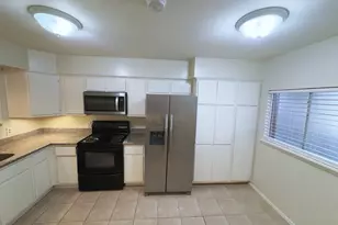 2210 Dorrington St, Houston, TX 77030 - Photo 8