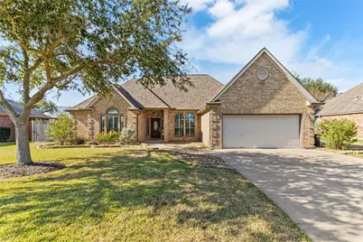105 Gadwall Drive, Clute, TX 77531 - Photo 1