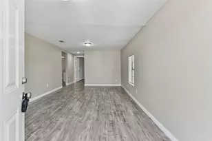 6905 Speaker St, Hitchcock, TX 77563 - Photo 4