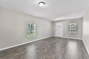 6905 Speaker St, Hitchcock, TX 77563 - Photo 6