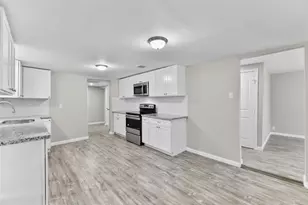 6905 Speaker St, Hitchcock, TX 77563 - Photo 14