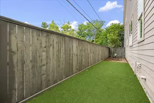 2714 Cornell St, Houston, TX 77009 - Photo 8