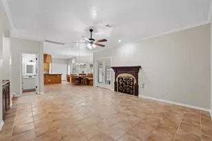 34 Outervale Pl, The Woodlands, TX 77381 - Photo 10