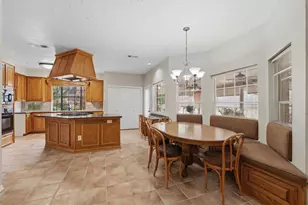 34 Outervale Pl, The Woodlands, TX 77381 - Photo 8