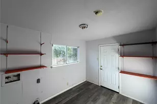243 Brandywine Ave, San Antonio, TX 78228 - Photo 16