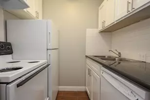 2011 Marshall St, Houston, TX 77098 - Photo 10