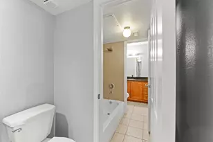 2100 Wilcrest Dr, Houston, TX 77042 - Photo 12