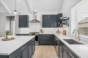 15303 Water Oak Wy, Santa Fe, TX 77517 - Photo 6