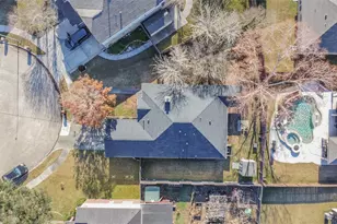 3711 Norwood Glen Ln, Friendswood, TX 77546 - Photo 4