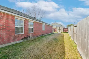 3711 Norwood Glen Ln, Friendswood, TX 77546 - Photo 40