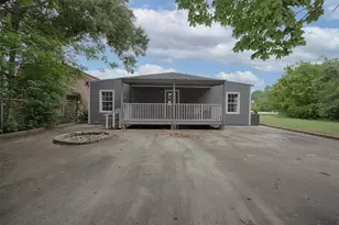 715 Grand Ave, Bacliff, TX 77518 - Photo 28