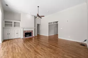 165 W Shadowpoint Cir, The Woodlands, TX 77381 - Photo 8