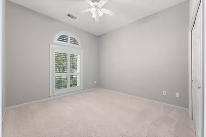 165 W Shadowpoint Circle, The Woodlands, TX 77381 - Photo 30