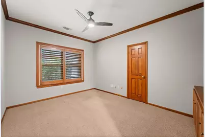 165 W Shadowpoint Circle, The Woodlands, TX 77381 - Photo 26