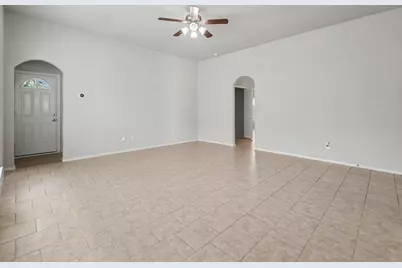 16523 Strathmore Manor Lane, Houston, TX 77090 - Photo 12