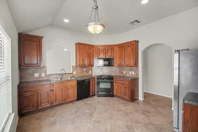 16523 Strathmore Manor Lane, Houston, TX 77090 - Photo 6