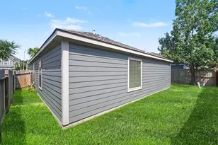 16523 Strathmore Manor Ln, Houston, TX 77090 - Photo 26