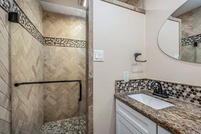 5826 Russell Lane, Baytown, TX 77521 - Photo 28