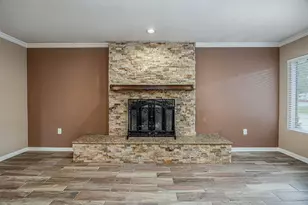 5826 Russell Ln, Baytown, TX 77521 - Photo 16