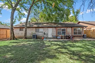 7510 Bubbling Spring Ln, Houston, TX 77086 - Photo 14