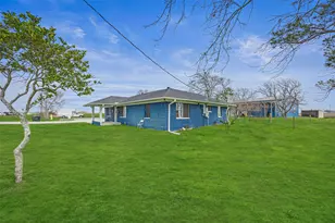 28539 Hwy 36, Damon, TX 77430 - Photo 14