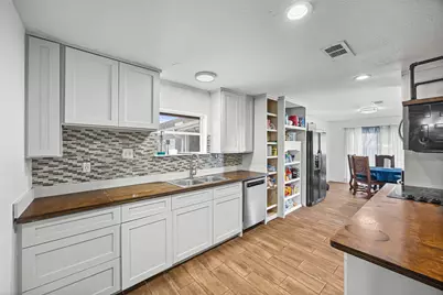 28539 Highway 36, Damon, TX 77430 - Photo 8