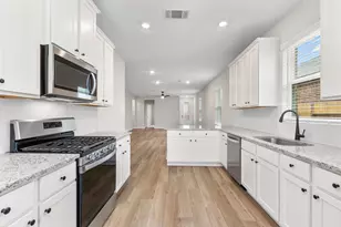 1026 Whispering Winds Dr, Beasley, TX 77417 - Photo 8