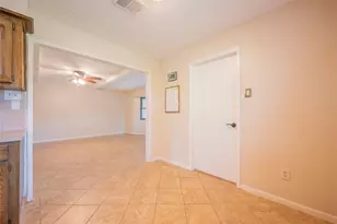 9202 Benning Dr, Houston, TX 77031 - Photo 18