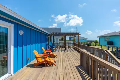 21211 Gulf Drive, Galveston, TX 77554 - Photo 10