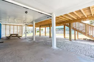 21211 Gulf Dr, Galveston, TX 77554 - Photo 8