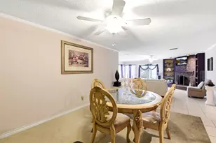 730 Seacliff Dr, Houston, TX 77062 - Photo 14