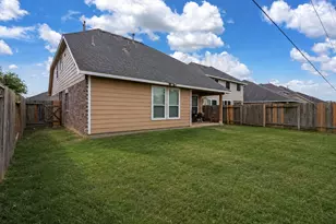 1827 Stieler Dr, Houston, TX 77049 - Photo 34