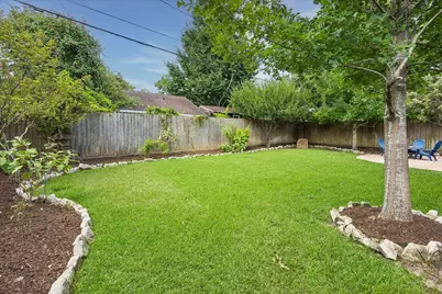 2106 Saxon Drive, Houston, TX 77018 - Photo 28