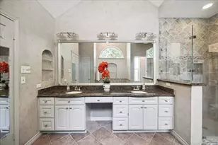 16703 Chestnut Meadow Ct, Sugar Land, TX 77479 - Photo 14