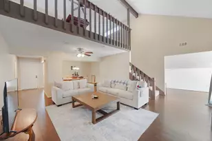 2239 Highland Hills Dr, Sugar Land, TX 77478 - Photo 1