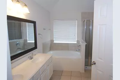 2834 Lockeridge Pines Drive, Spring, TX 77386 - Photo 12